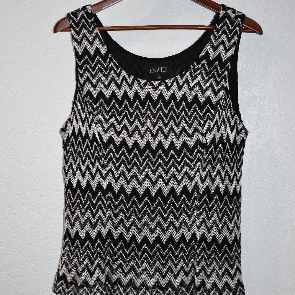Kasper Sleeveless Formal wear Shell Top Black Ivory Shimmer Size‎ 18 SLIMMING